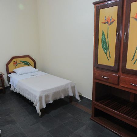 Alfenas Palace Hotel Bagian luar foto